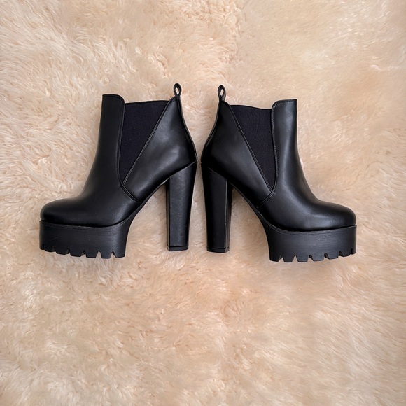 Koi Couture Ankle Platform Boots. Worn once indoors. Perfect condition! - Picture 3 of 5